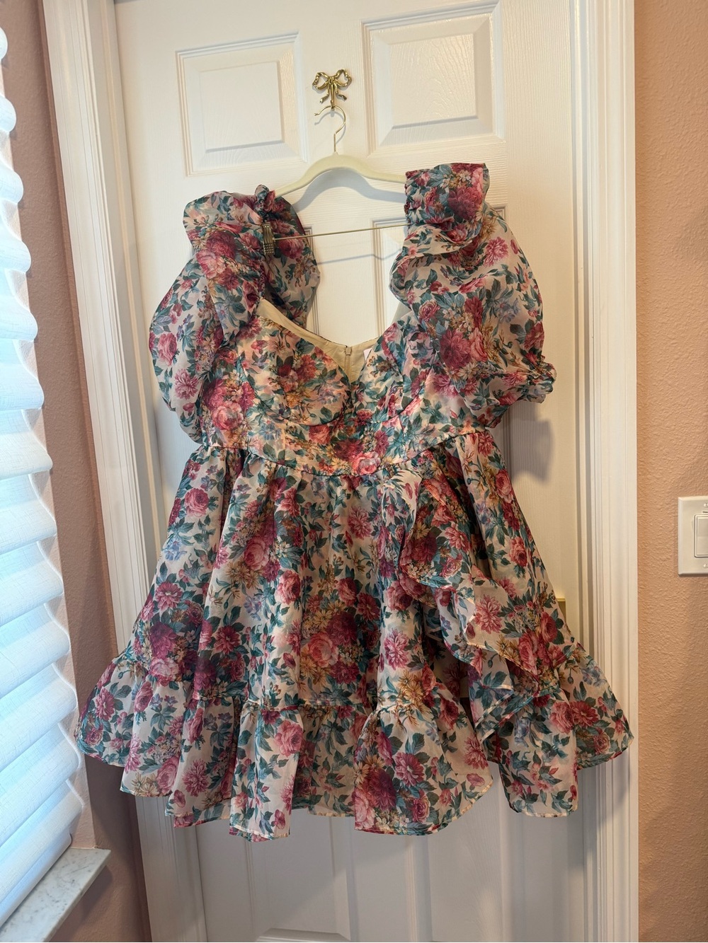 Selkie l’apartment Bebe bloom dress